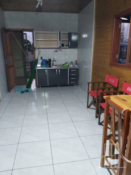 LINDA CASA DE MADEIRA EM MORRO ALTO – MAQUINÉ!: 7ª foto da galeria de imagens do imóvel