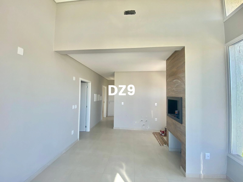 CASA COM 3 DORMITÓRIOS, SENDO 1 SUÍTE, VAZIO!: 9ª foto da galeria de imagens do imóvel