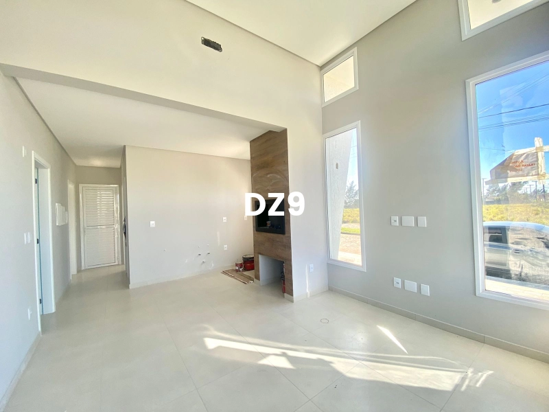 CASA COM 3 DORMITÓRIOS, SENDO 1 SUÍTE, VAZIO!: 8ª foto da galeria de imagens do imóvel