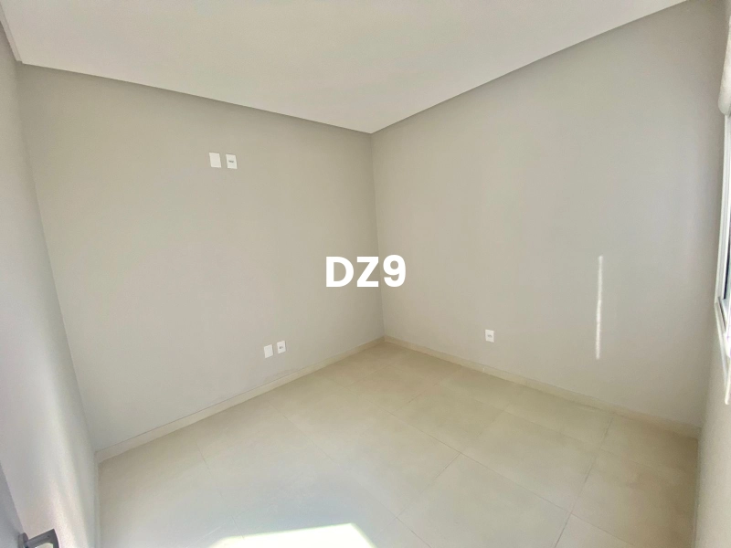 CASA COM 3 DORMITÓRIOS, SENDO 1 SUÍTE, VAZIO!: 3ª foto da galeria de imagens do imóvel