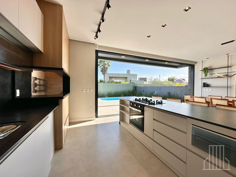 MARAVILHOSA CASA DE ALTO PADRÃO EM CONDOMÍNIO FECHADO – XANGRI-LÁ!: 15ª foto da galeria de imagens do imóvel