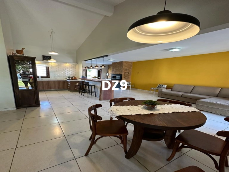 CASA COM 3 DORMITÓRIOS: 4ª foto da galeria de imagens do imóvel