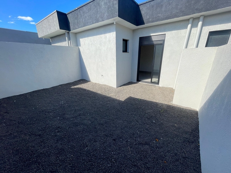 Casa Geminada à Venda em Capão Novo: 21ª foto da galeria de imagens do imóvel