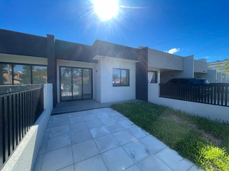 Casa Geminada à Venda em Capão Novo: 5ª foto da galeria de imagens do imóvel