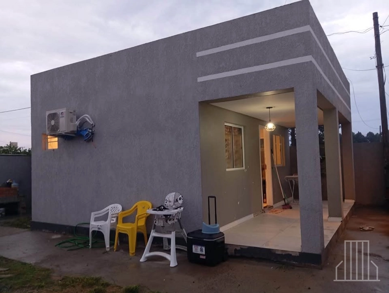 LINDA CASA LOCALIZADA NO BAIRRO CAPÃO NOVO EM CAPÃO DA CANOA!: 2ª foto da galeria de imagens do imóvel