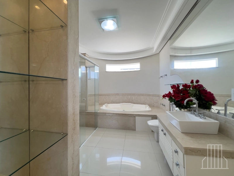 CASA MODERNA À VENDA EM CONDOMÍNIO FECHADO: CONFORTO E ESTILO!: 53ª foto da galeria de imagens do imóvel