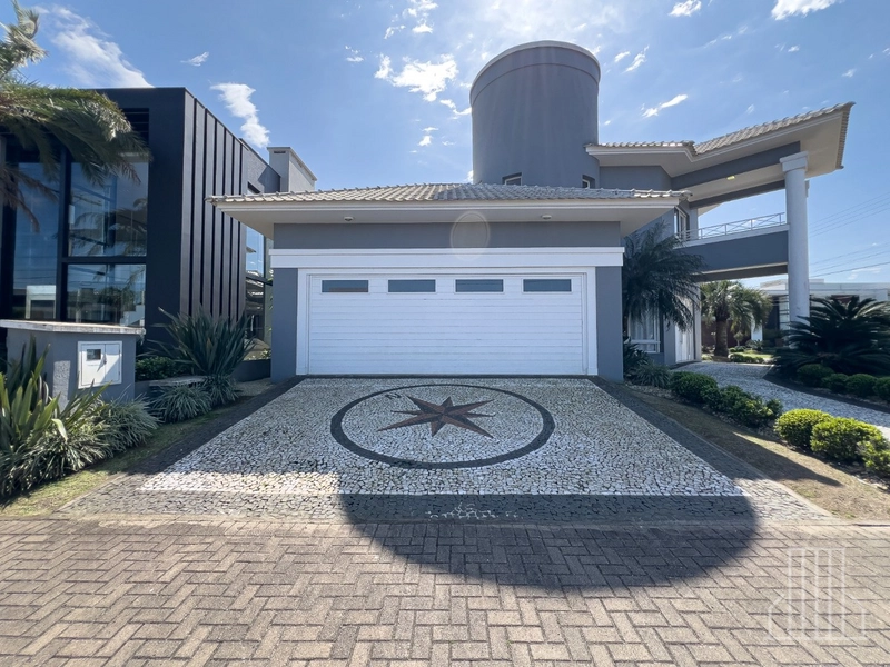 CASA MODERNA À VENDA EM CONDOMÍNIO FECHADO: CONFORTO E ESTILO!: 2ª foto da galeria de imagens do imóvel