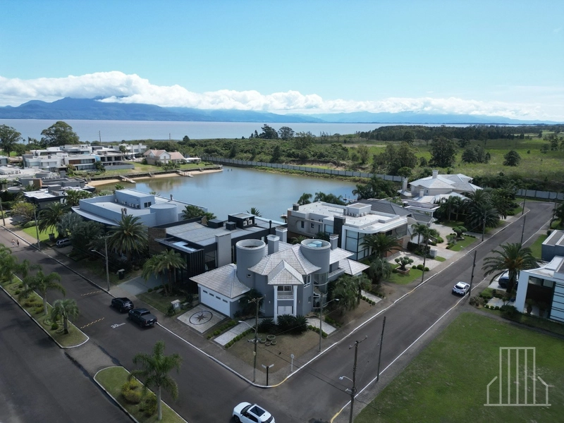 CASA MODERNA À VENDA EM CONDOMÍNIO FECHADO: CONFORTO E ESTILO!: 43ª foto da galeria de imagens do imóvel