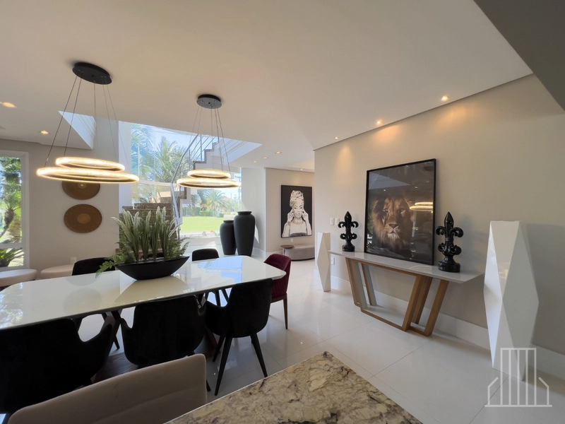 CASA MODERNA À VENDA EM CONDOMÍNIO FECHADO: CONFORTO E ESTILO!: 17ª foto da galeria de imagens do imóvel