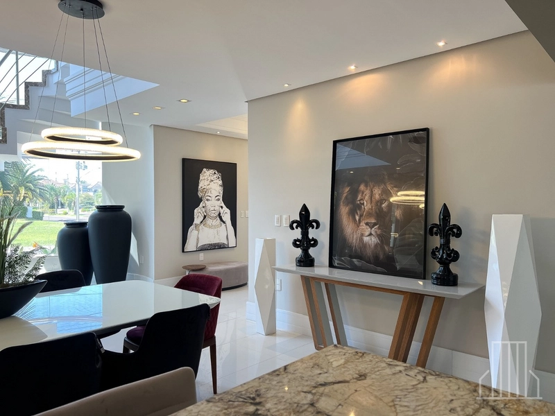 CASA MODERNA À VENDA EM CONDOMÍNIO FECHADO: CONFORTO E ESTILO!: 15ª foto da galeria de imagens do imóvel