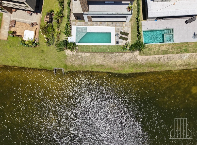 ESPLÊNDIDA CASA NO CONDOMÍNIO COSTA SERENA EM CAPÃO NOVO: 26ª foto da galeria de imagens do imóvel