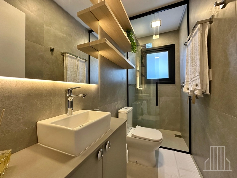 ESPLÊNDIDA CASA NO CONDOMÍNIO COSTA SERENA EM CAPÃO NOVO: 19ª foto da galeria de imagens do imóvel