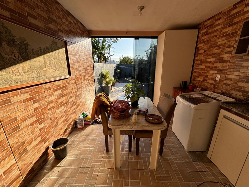 Casa com 2 Dormitórios, Churrasqueira e Excelente Localização Próxima!: 2ª foto da galeria de imagens do imóvel