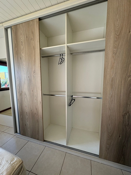 Casa com 2 Dormitórios, Churrasqueira e Excelente Localização Próxima!: 12ª foto da galeria de imagens do imóvel