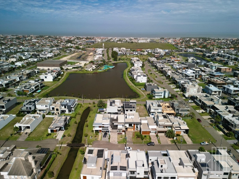 MARAVILHOSA CASA EM CONDOMÍNIO FECHADO EM XANGRI-LÁ: 27ª foto da galeria de imagens do imóvel