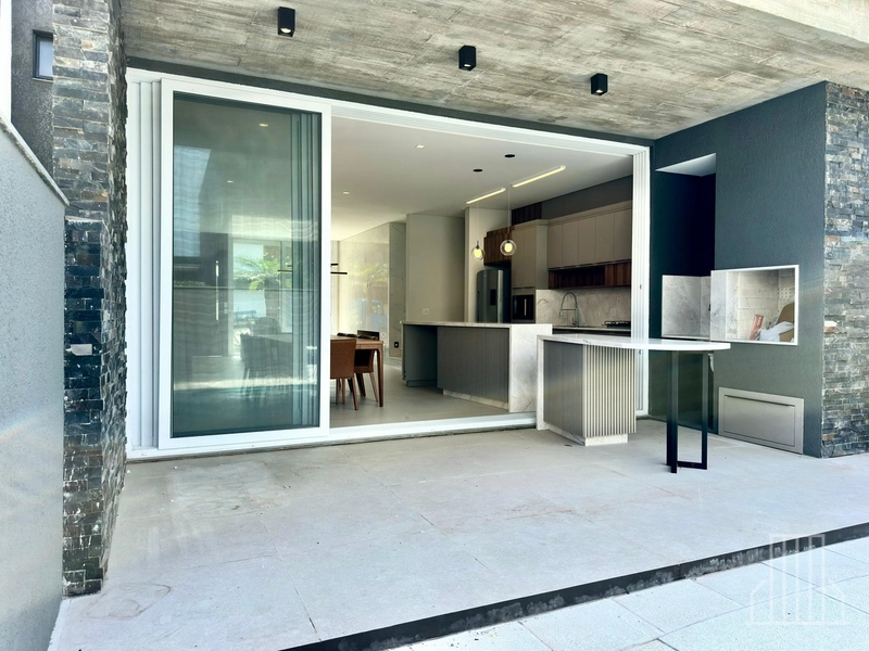 MARAVILHOSA CASA EM CONDOMÍNIO FECHADO EM XANGRI-LÁ: 12ª foto da galeria de imagens do imóvel