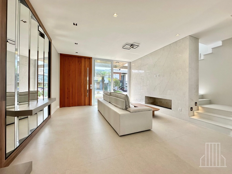 MARAVILHOSA CASA EM CONDOMÍNIO FECHADO EM XANGRI-LÁ: 3ª foto da galeria de imagens do imóvel