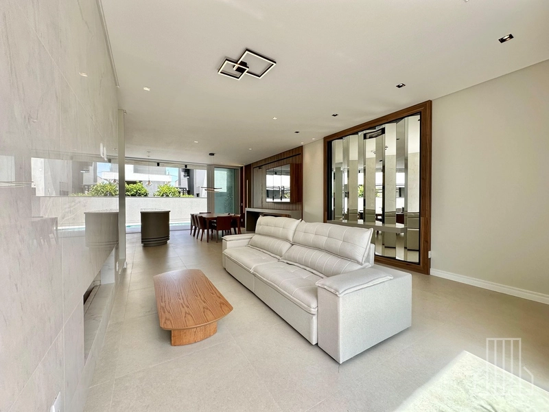 MARAVILHOSA CASA EM CONDOMÍNIO FECHADO EM XANGRI-LÁ: 2ª foto da galeria de imagens do imóvel