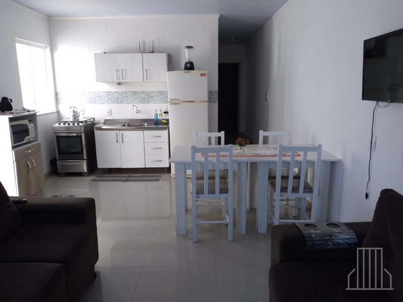 Casa Geminada à Venda a 100 Metros do Mar!: 2ª foto da galeria de imagens do imóvel