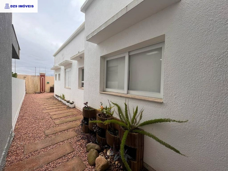 ELEGANTE CASA TÉRREA MOBILIADA NO CONDADO DE CAPÃO: 5ª foto da galeria de imagens do imóvel