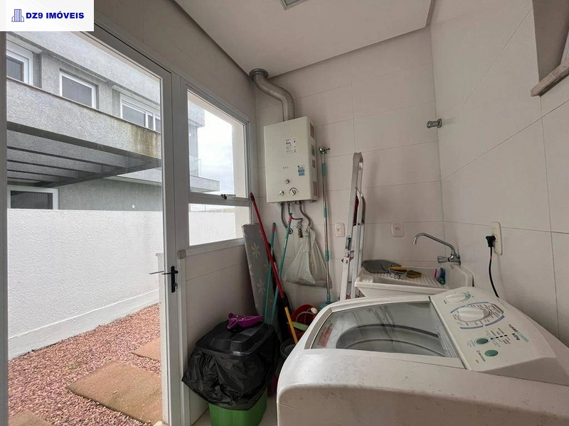 ELEGANTE CASA TÉRREA MOBILIADA NO CONDADO DE CAPÃO: 3ª foto da galeria de imagens do imóvel