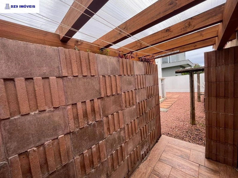 ELEGANTE CASA TÉRREA MOBILIADA NO CONDADO DE CAPÃO: 4ª foto da galeria de imagens do imóvel