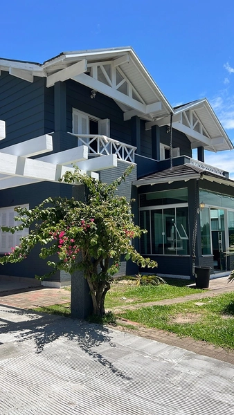 BELISSIMA CASA A VENDA EM ATLÂNTIDA: 10ª foto da galeria de imagens do imóvel