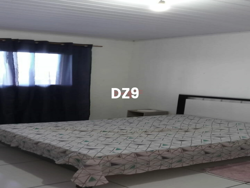 SOBRADO COM 02 APTOS NA PARTE SUPERIOR + PONTO COMERCIAL SENDO UMA OFICINA: 7ª foto da galeria de imagens do imóvel