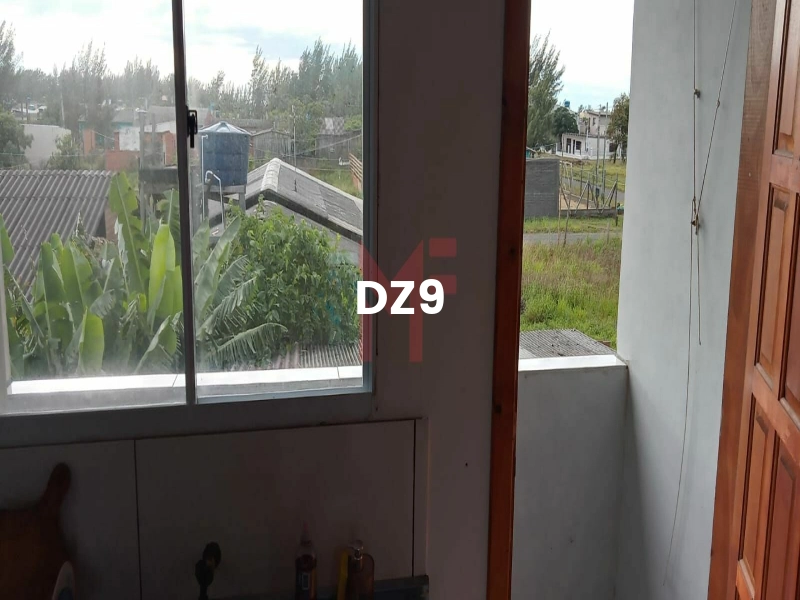 SOBRADO COM 02 APTOS NA PARTE SUPERIOR + PONTO COMERCIAL SENDO UMA OFICINA: 9ª foto da galeria de imagens do imóvel