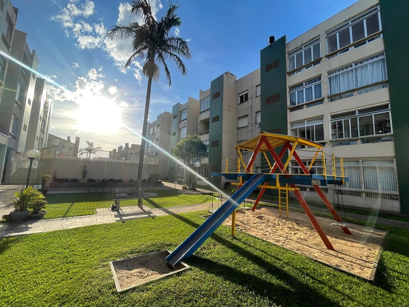 Apartamento Mobiliado de 02 Dormitórios com Lareira e Infraestrutura Completa a 350m da Beira-Mar: 4ª foto da galeria de imagens do imóvel