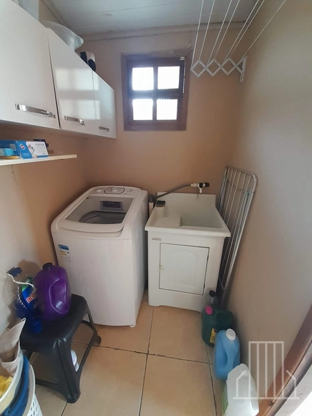 LINDAA CASA A VENDA EM CAPÃO NOVO: 24ª foto da galeria de imagens do imóvel