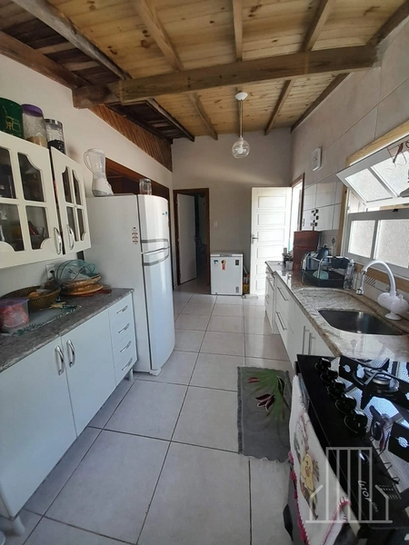 LINDAA CASA A VENDA EM CAPÃO NOVO: 12ª foto da galeria de imagens do imóvel