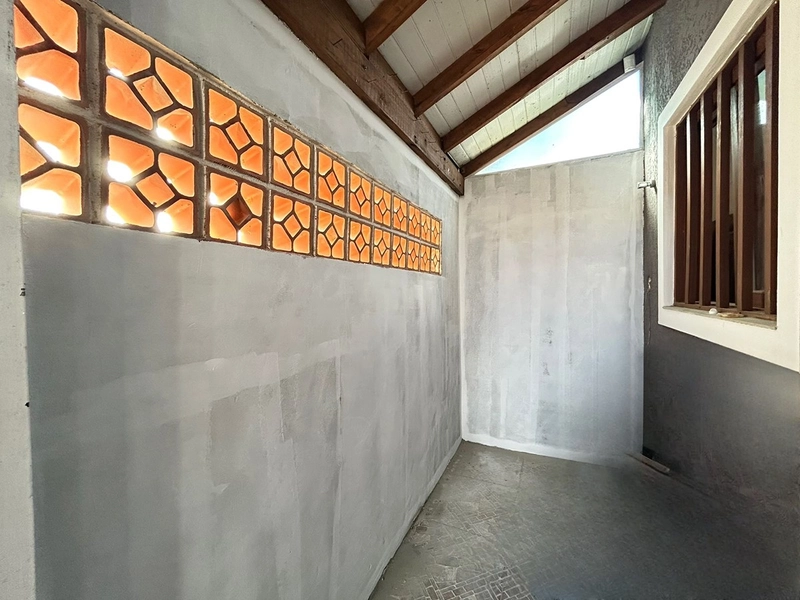 CASA NO JARDIM BEIRA: 6ª foto da galeria de imagens do imóvel