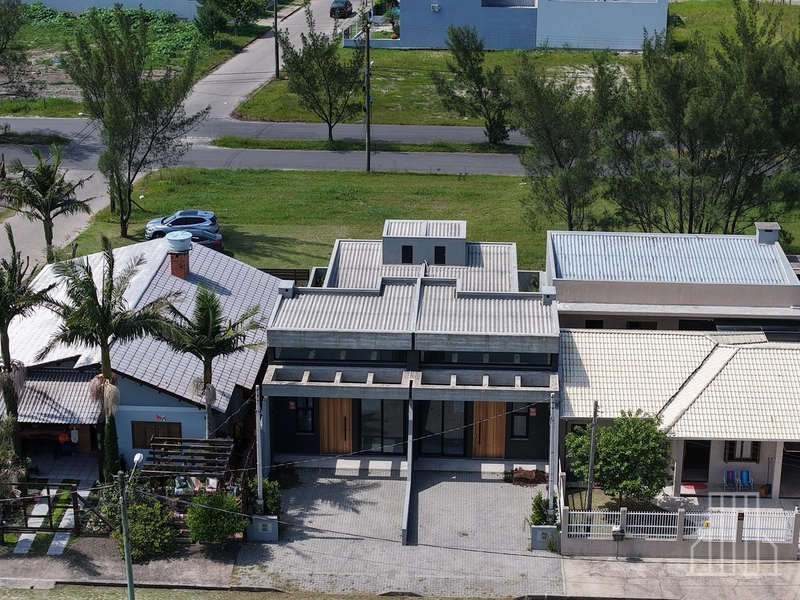 LINDA CASA À VENDA NO TRANQUILO BAIRRO GUARANI, EM CAPÃO DA CANOA!: 1ª foto da galeria de imagens do imóvel