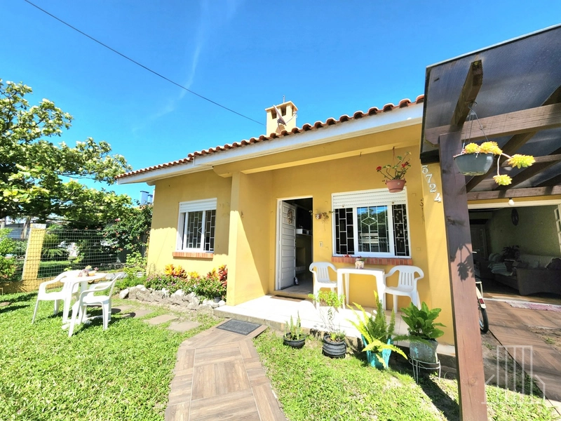 CASA PARA ALUGUEL TEMPORÁRIO 3 DORMITÓRIOS: 2ª foto da galeria de imagens do imóvel