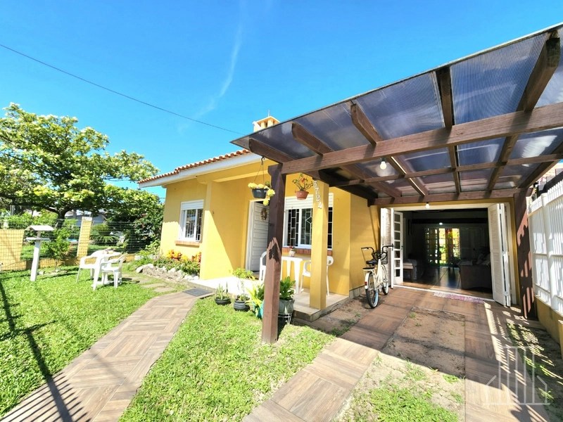 CASA PARA ALUGUEL TEMPORÁRIO 3 DORMITÓRIOS: 1ª foto da galeria de imagens do imóvel