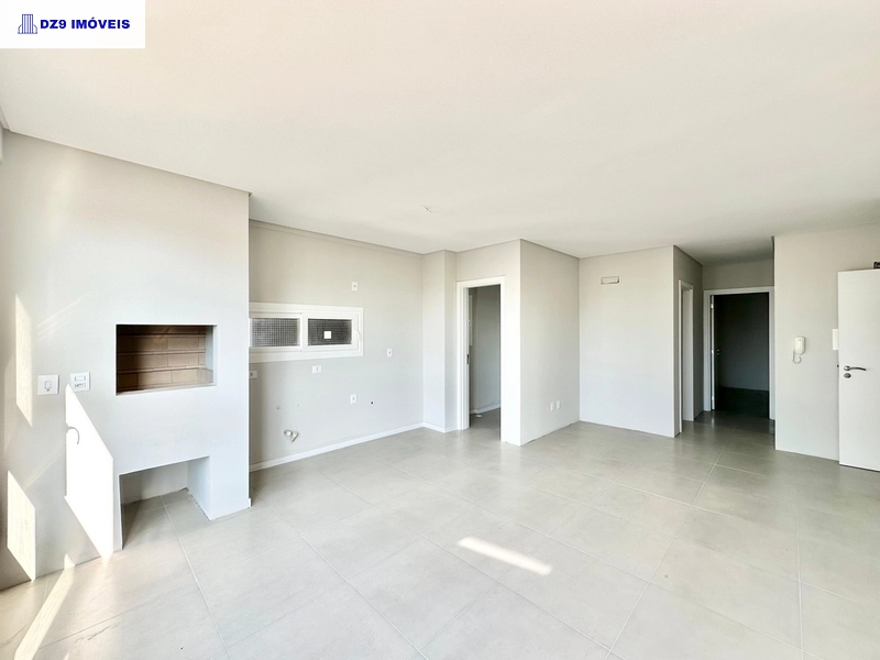 Apartamento 2 Dormitórios com 1 Suíte – Amplo, Iluminado e Confortável: 2ª foto da galeria de imagens do imóvel