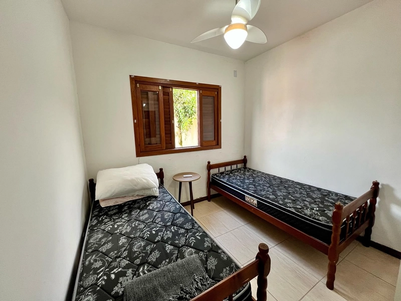 LINDA CASA A VENDA EM CAPÃO NOVO COM 3 DORMITÓRIOS E 2 SUITES!: 12ª foto da galeria de imagens do imóvel