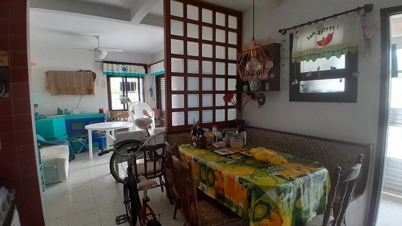 SOBRADO A VENDA EM CAPÃO NOVO!: 3ª foto da galeria de imagens do imóvel