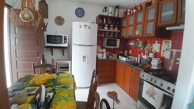 SOBRADO A VENDA EM CAPÃO NOVO!: 2ª foto da galeria de imagens do imóvel