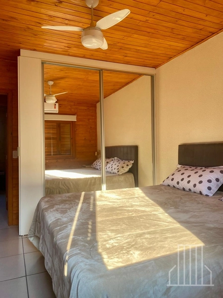 LINDÍSSIMA CASA DE MADEIRA DE LEI  ITAÚBA EM CAPÃO NOVO!: 11ª foto da galeria de imagens do imóvel