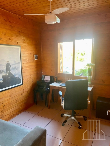 LINDÍSSIMA CASA DE MADEIRA DE LEI  ITAÚBA EM CAPÃO NOVO!: 6ª foto da galeria de imagens do imóvel