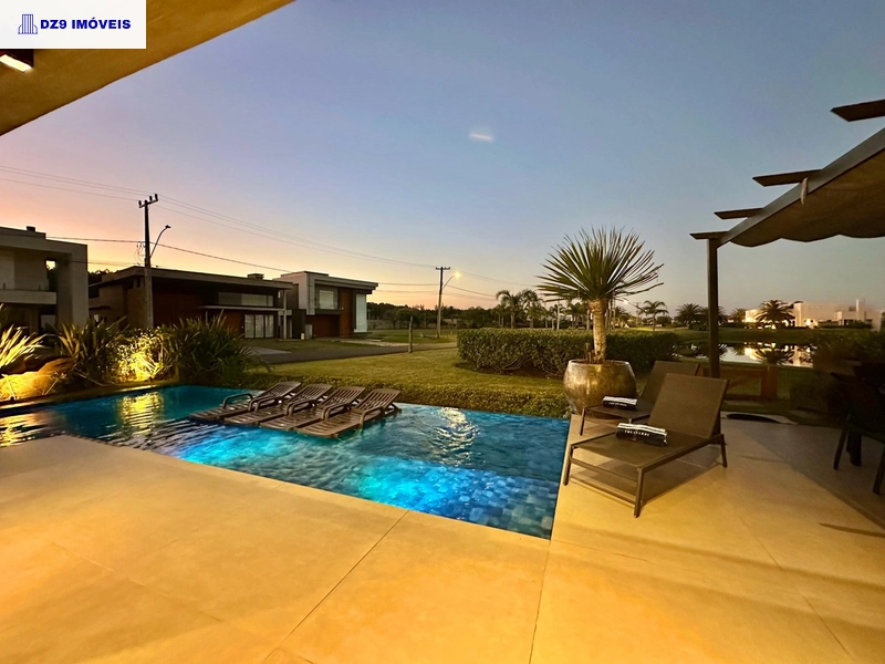 Casa alto padrão, 5 suítes, vista lago, piscina e automação total: 54ª foto da galeria de imagens do imóvel