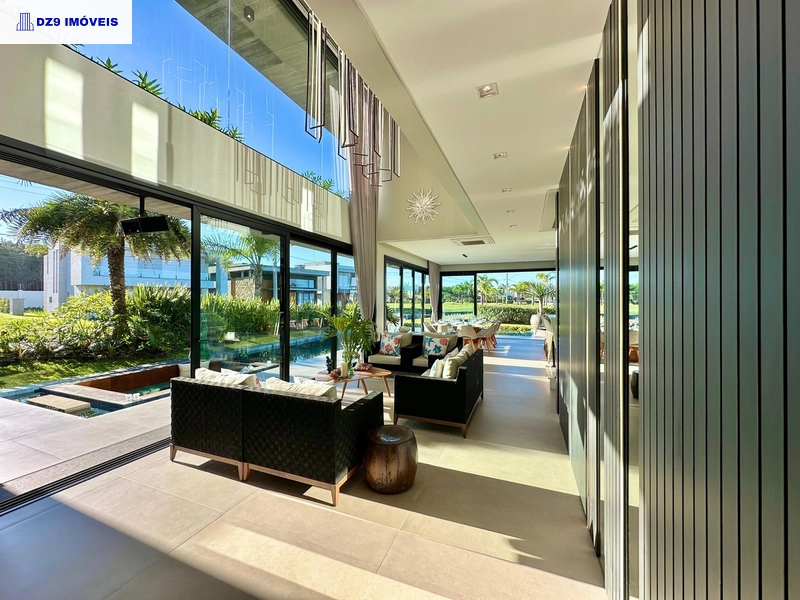 Casa alto padrão, 5 suítes, vista lago, piscina e automação total: 10ª foto da galeria de imagens do imóvel