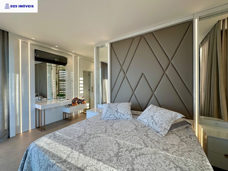 Casa alto padrão, 5 suítes, vista lago, piscina e automação total: 33ª foto da galeria de imagens do imóvel