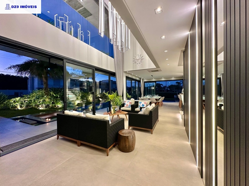 Casa alto padrão, 5 suítes, vista lago, piscina e automação total: 50ª foto da galeria de imagens do imóvel