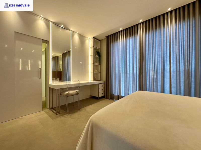 Casa alto padrão, 5 suítes, vista lago, piscina e automação total: 42ª foto da galeria de imagens do imóvel