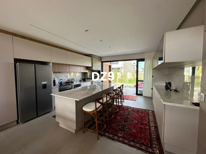 CASA MODERNA E AGRADÁVEL À VENDA EM CONDOMÍNIO!: 15ª foto da galeria de imagens do imóvel