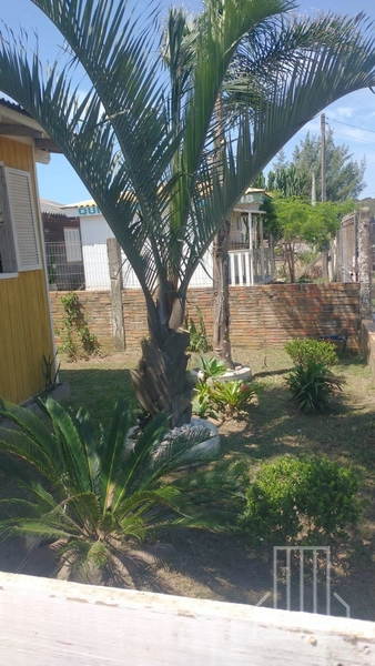 Casa com 2 Dormitórios em Terreno Amplo – Zona Norte de Capão da Canoa: 4ª foto da galeria de imagens do imóvel