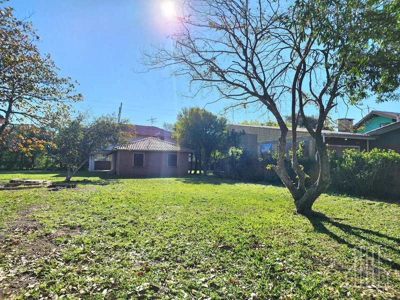 EXCELENTE SOBRADO COM 5 DORMITÓRIOS NO BAIRRO CAPÃO NOVO!: 12ª foto da galeria de imagens do imóvel